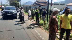 Mobil-Pikap-Tabrak-Pejalan.jpg