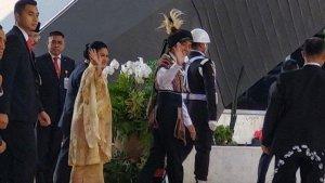 Presiden-Joko-Widodo-memakai-pakaian-adat-Tanimbar-saat-hadir-di-Sidang-Tahunan-MPR.jpg