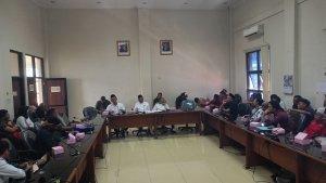 Puluhan-Pegawai-RSUD-dr-Soekardjo-yang-Diputus-Kontr.jpg