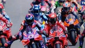 Red-flag-diberlakukan-dan-start-MotoGP-Sepang-Malaysia.jpg