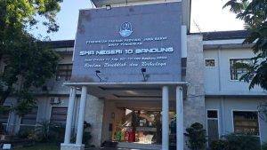 SMAN-10-Bandung.jpg