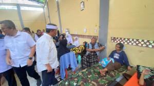 Sekda-Jabar-Jenguk-Korban-Keracunan.jpg