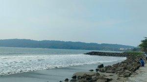 Suasana-Terkini-di-Pantai-Timur.jpg