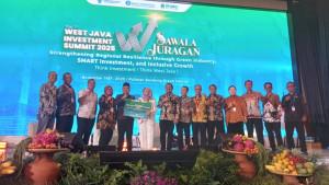 Sumedang-raih-penghargaan-di-West-Java-Investment-Summit-2025-1.jpg