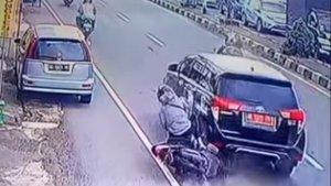 Tangkapan-layar-unggahan-video-yang-memperlihatkan-kecelakaan.jpg
