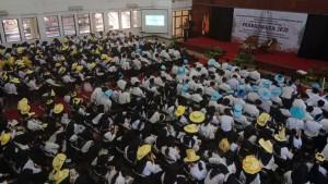 Wakil-Bupati-Sumedang-Fajar-Aldila-sapa-mahasiswa-baru-Ikopin-University1592025-1.jpg