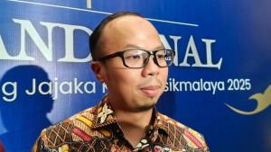 Wali-Kota-Tasikmalaya-Viman-Alfarizi-9102025-1.jpg