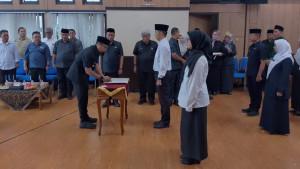 Wali-Kota-Tasikmalaya-lantik-puluhan-PPPK-tahap-II-2024-1692025.jpg