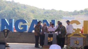 Wapres-RI-KH-Maruf-Amin-resmikan-Bendungan-Cipanas-1.jpg