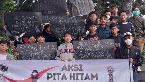 aksi-pita-hitam-gaiz.jpg