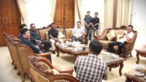 bupaticiamisterimakunjungankemenlh.jpg