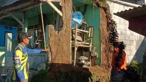 gempa-sukabumi-2092025-rumah-warga-rusak-1.jpg