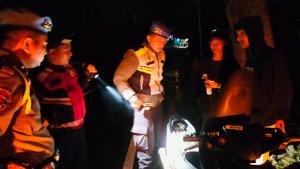 jam-malam-di-Garut-yeuh-yeuh.jpg