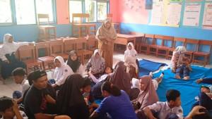 keracunan-MBG-siswa-di-SMPN-4-Pamarican-2992025-3.jpg