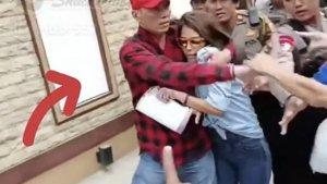 novianakurniatidiserangsimpatisan.jpg