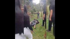 perundungan-seorang-remaja-putri-di-Situraja-Sumedang.jpg