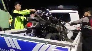 polisi-amankan-barang-bukti-kecelakaan-maut-di-Kota-Banjar.jpg