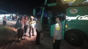 polisi-pangandaran-2392025-malam-1-hari-tani-nasional.jpg