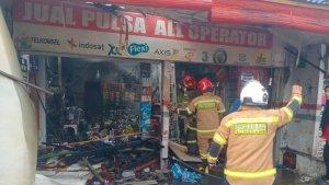 ruko-dua-lantai-di-Jalan-Bandung-Garut-terbakar-Selasa-1062025-siang-1.jpg
