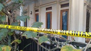rumah-kakek-di-Garut-dijaga.jpg