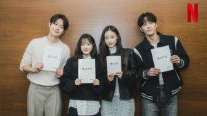 sinopsis-Melo-Movie-dibintangi-oleh-Park-Bo-Young-dan-Choi-Woo-Shik.jpg