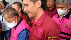 tersangka-kasus-korupsi-pembangunan-SMKN-1-Cijeungjing-Kabupaten-Ciamis-2.jpg