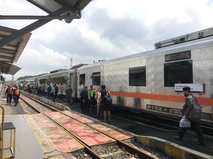 Arus Mudik di Stasiun Tasikmalaya Mulai Terlihat Sedikit Alami Peningkatan Hari Ini