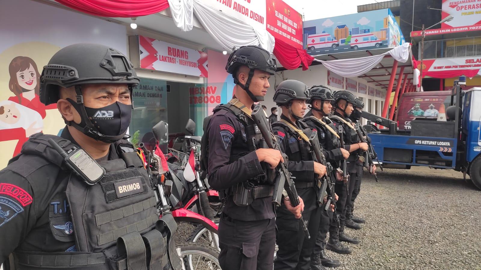 Brimob Polda Jabar Siaga di Garut Selatan Antisipasi Potensi Konflik saat Libur Nataru
