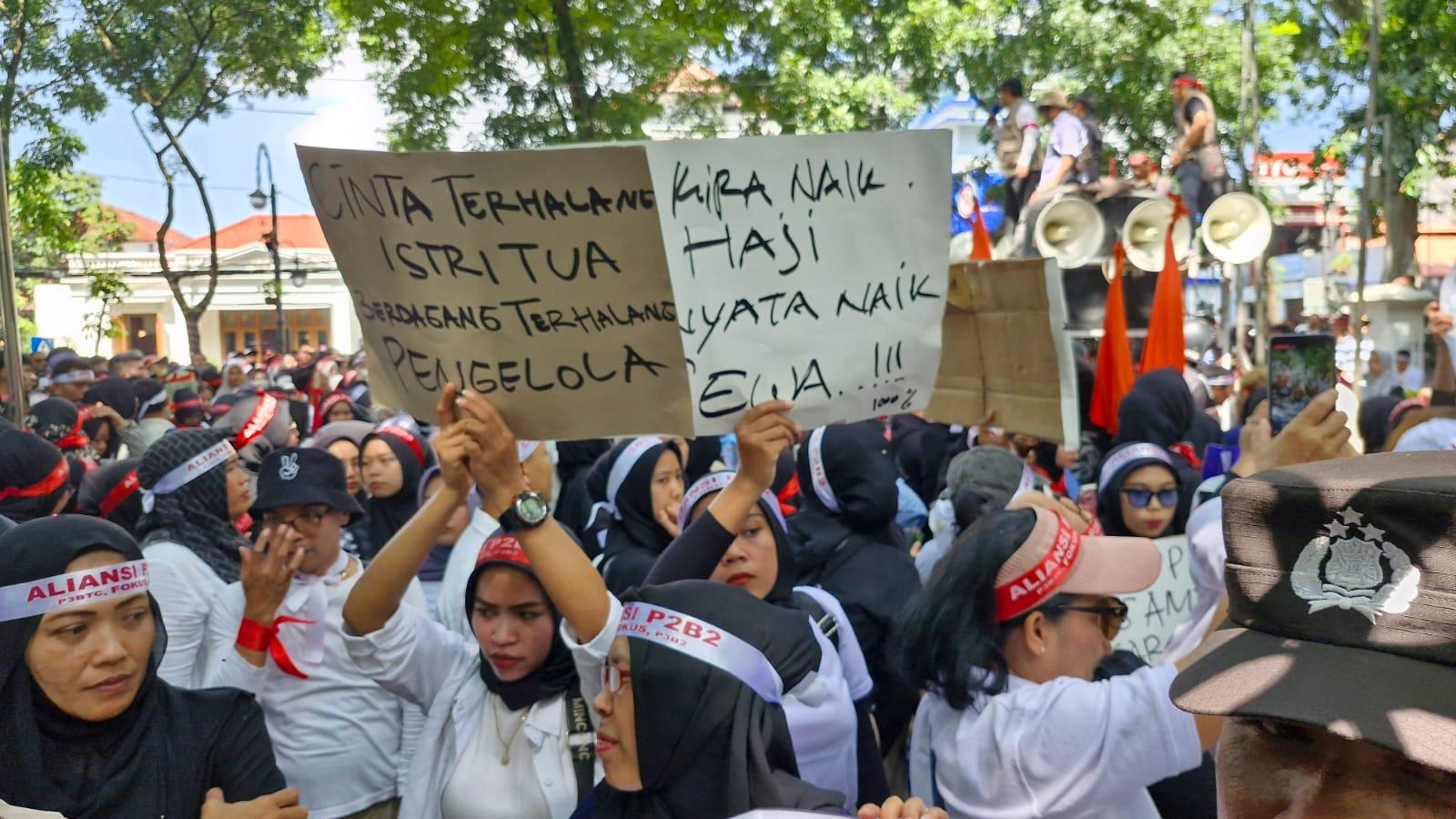 Demo-Pedagang-Pasar-Baru.jpg
