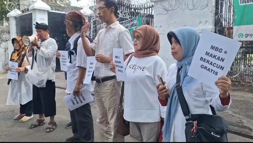 5 Poin Pernyataan Sikap Aktivis Pendidikan dan Orang Tua Siswa di Jabar Soal MBG