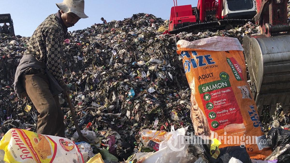 Pengelolaan Sampah di Jabar Masih Masalah Utama, Kolaborasi Pentahelix Dinilai Jadi Solusi