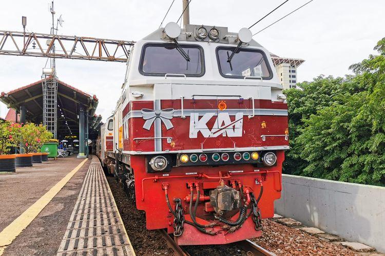 Ilustrasi-PT-Kereta-Api-Indonesia-KAI-mengumuman-perubahan-rute-Kereta-Api.jpg