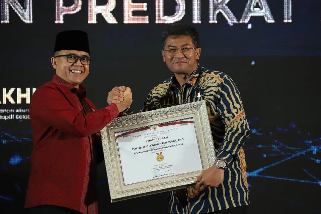 Pemkab Sumedang Raih Predikat Sangat Baik untuk SAKIP dan RB, Disdukcapil Predikat Prima