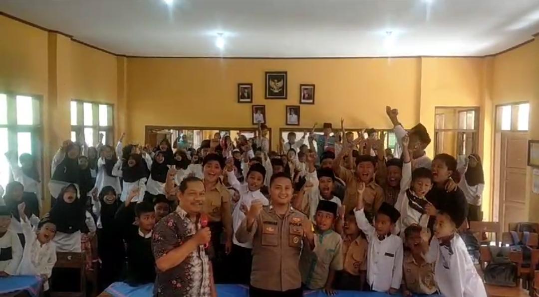 Pasca Kasus Bullying di Cilacap, Bhabinkamtibmas di Pangandaran Datangi Sekolah