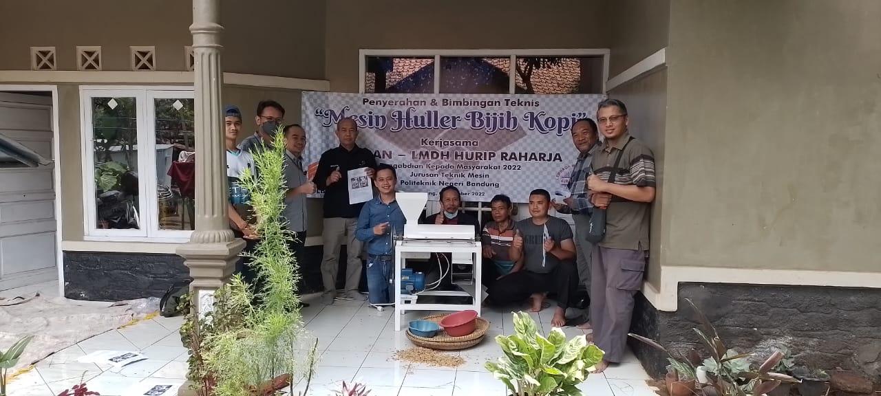 Polban 'Getol' Beri Bantuan untuk Petani Kopi Sumedang