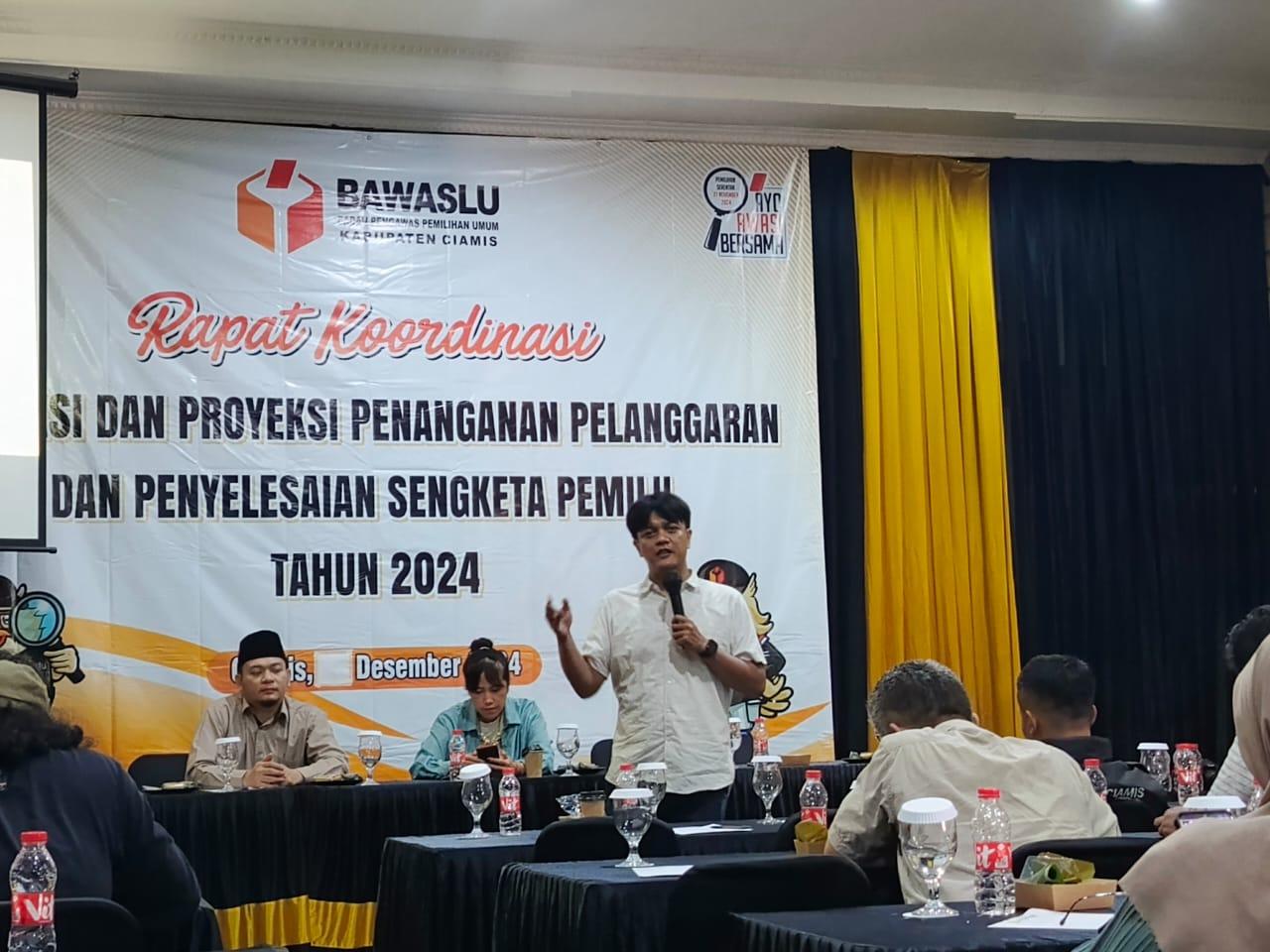 Rakor-dan-Evaluasi-Bawaslu-Ciamis.jpg