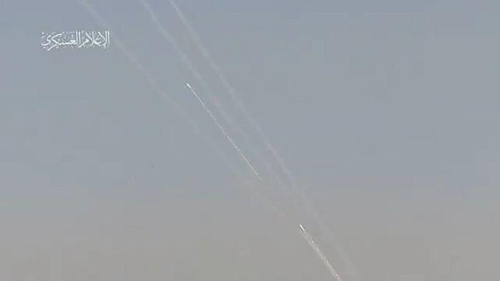 Hamas Luncurkan Roket yang Menembus Tel Aviv, Israel Mengklaim Bisa Mencegat, Tak Ada Korban Jiwa