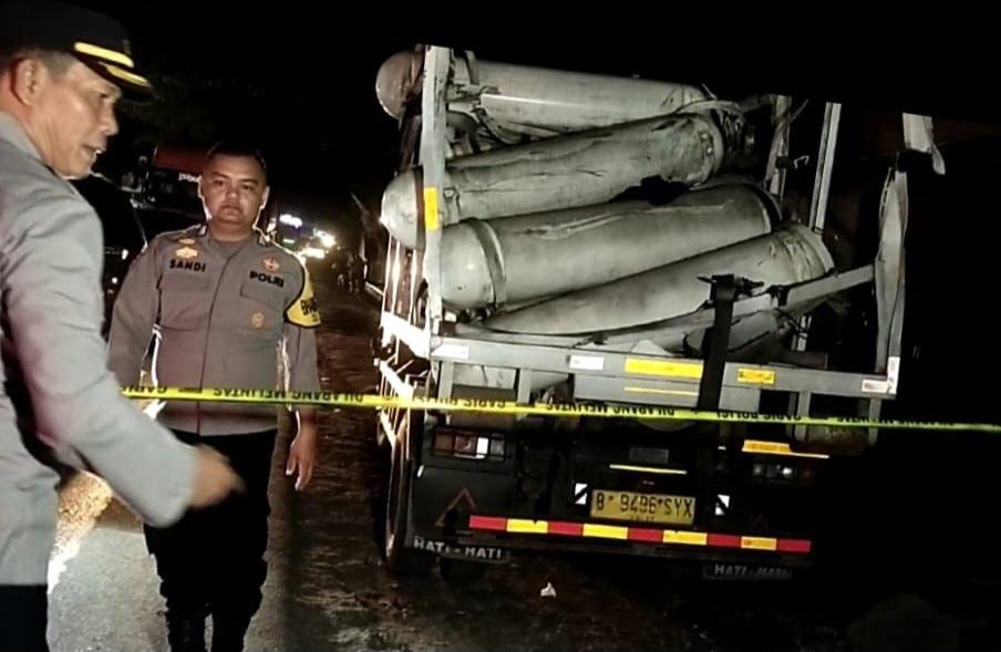 Truk-Pengangkut-Gas-Meledak.jpg