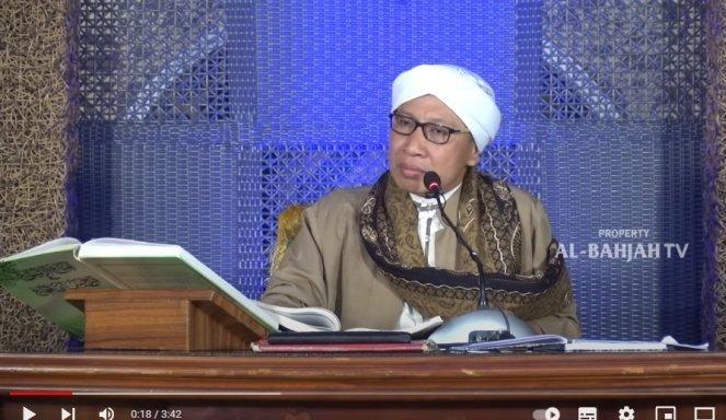 Rajin Sholat Tahajud Tapi Hidup Tak Tenang dan Terlilit Hutang? Simak Begini Penjelasan Buya Yahya