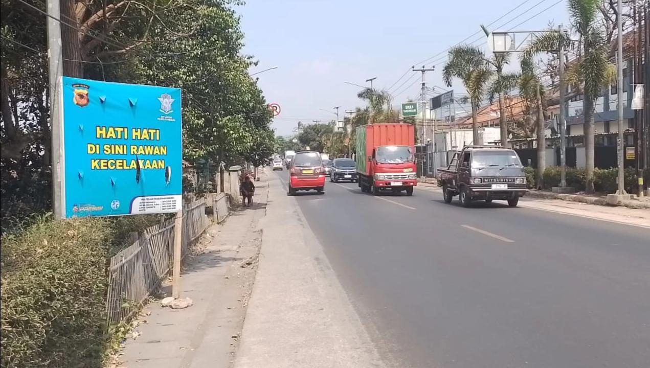 TERNYATA Ini Alasan Polisi Pasang Spanduk Waspada di Jalur Maut Tanjungsari Sumedang