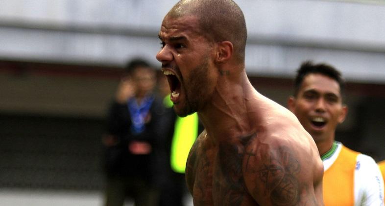 Cetak Brace saat Membantai Madura United di Leg Pertama, Bomber Persib Bandung Masih Lapar Gol