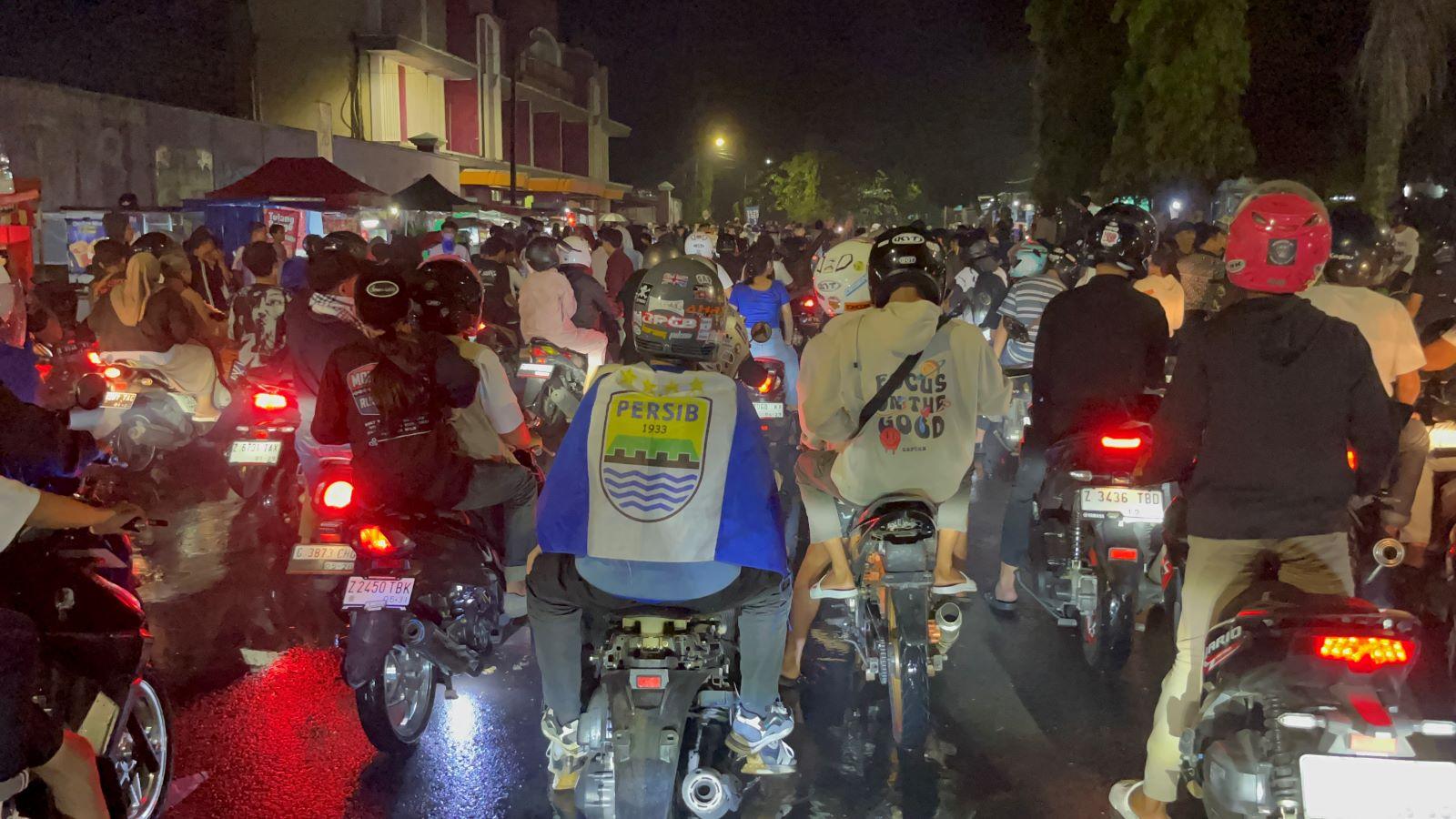Eliano Sebut Bobotoh Persib Lebih 'Gila' dari Fans Sepak Bola Eropa