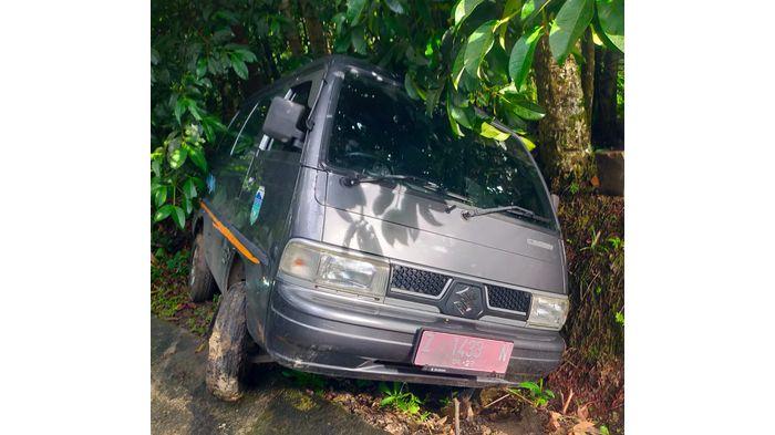 mobil-desa-bongas-kecelakaan-tasikmalaya-1.jpg