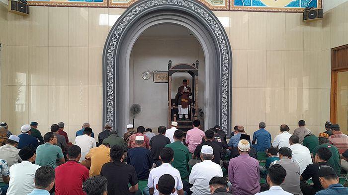 naskah-khutbah-Jumat-di-Masjid-Duta-Al-Asstro-Cicalengka-Kabupaten-Bandung-1.jpg
