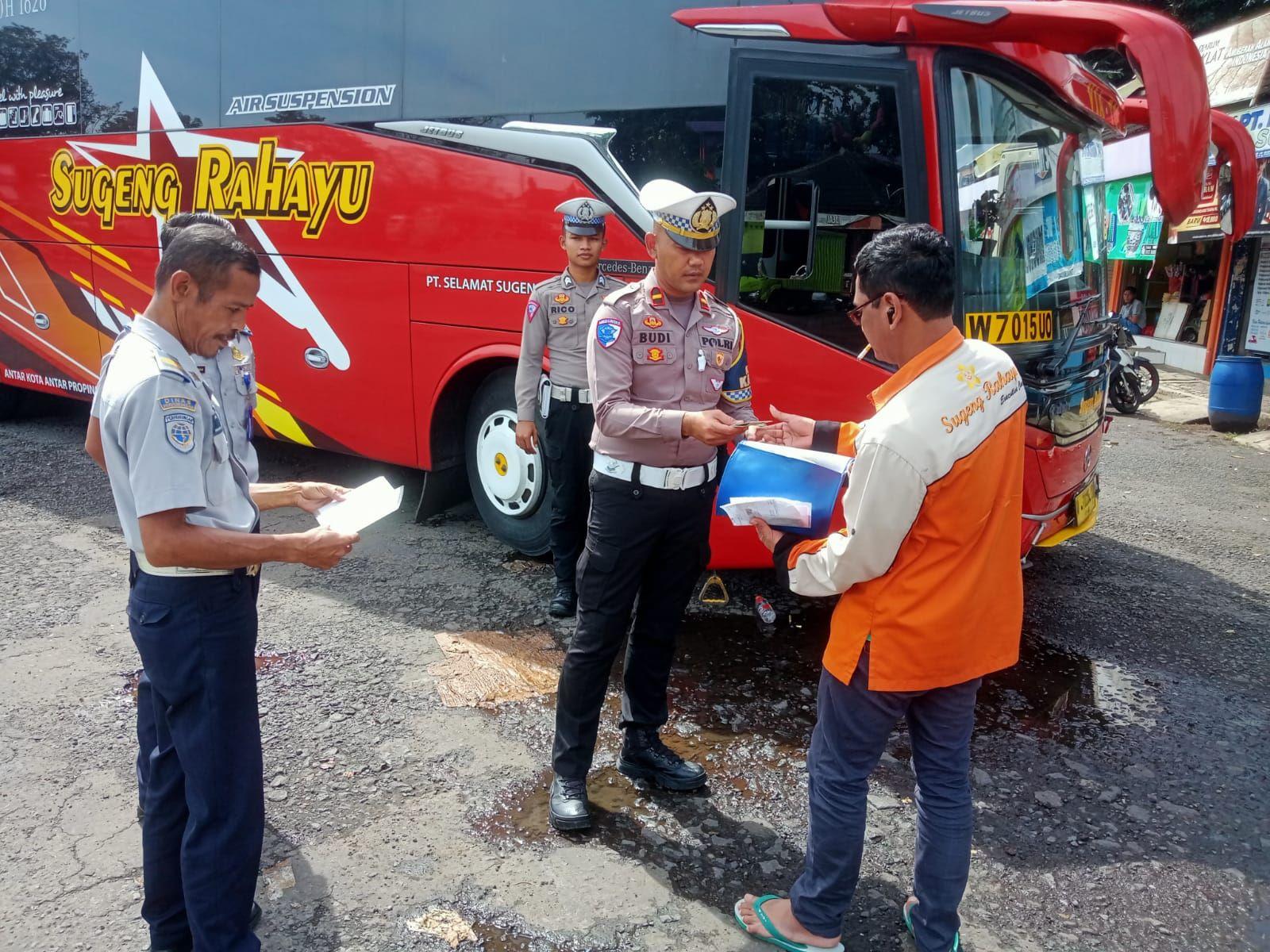 Polres Ciamis Edukasi Pencegahan Kecelakaan, Keselamatan Jadi Fokus Operasi Zebra 2025