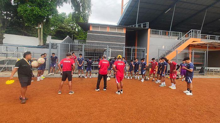 persikotas-fc-latihan-liga-4-seri-1-jabar-_1.jpg