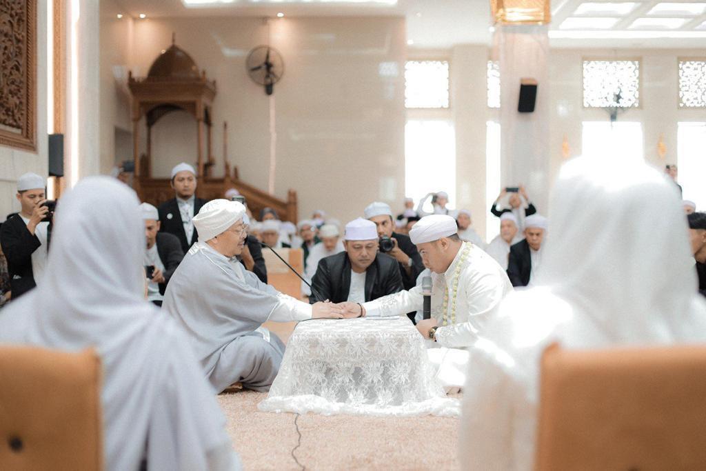 Viral Pemuda Pinang Anak Ulama Tasikmalaya dengan Mahar Rp1 Miliar, Begini Kisah Singkatnya