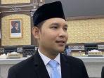 Bupati-Cianjur-Mohammad-Wahyu-Ferdian-tidak-akan-beli-mobil-dinas-baru-1.jpg