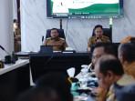 Bupati-Sumedang-Dony-Ahmad-Munir-Rapat-Koordinasi-Pengawasan-Daerah-27102025-1.jpg