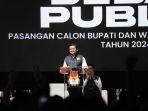 Dony-Ahmad-Munir-cabup-Sumedang-nomor-urut-2-saat-debat-publik-1.jpg